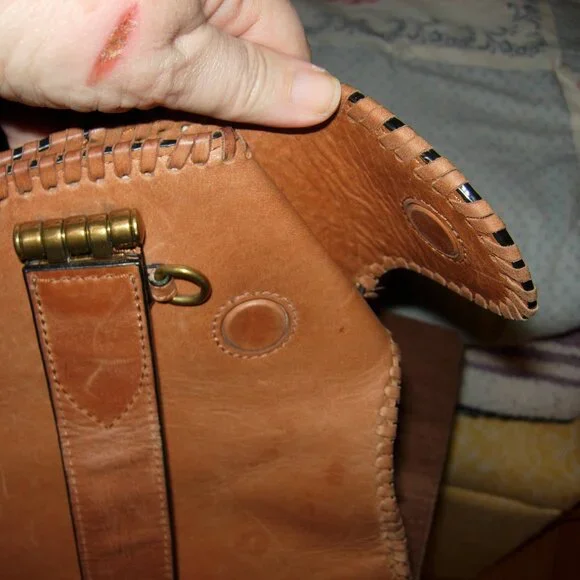 Elliot Lucca Tan “Gisele” Leather Shoulder Bag - Picture 13 of 14